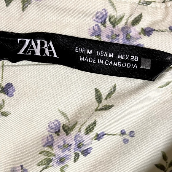 ZARA Beautiful Floral Top Long Sleeves Quilted Yoke Snap Closure Women’s Size M - Picture 12 of 12